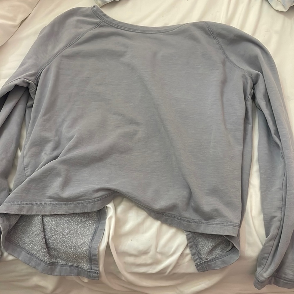 its super comfy with an open back
